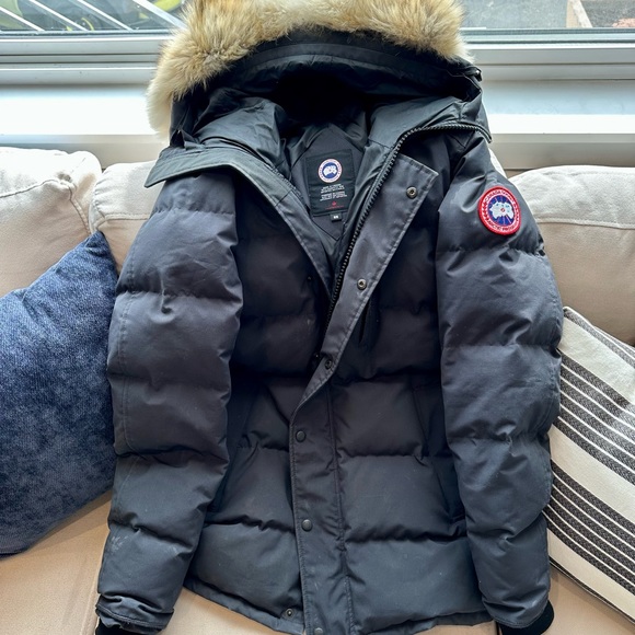 Canada Goose ‘Carson’ Slim Fit Hooded Parka.$795 OBO.